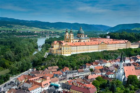 Der Himmel über dem Kloster: Eine Vision der Barockzeit?